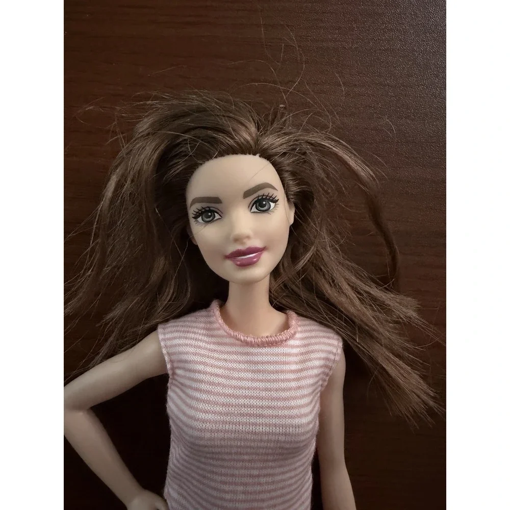 2015 Mattel Barbie Doll Brunette With‎ Pink Striped Shirt + Pants